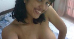 Selfie à poil de mes seins