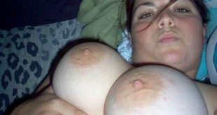 Gros seins en photo