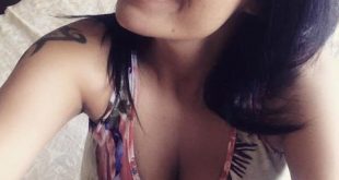 Selfie sexy de mon décolleté